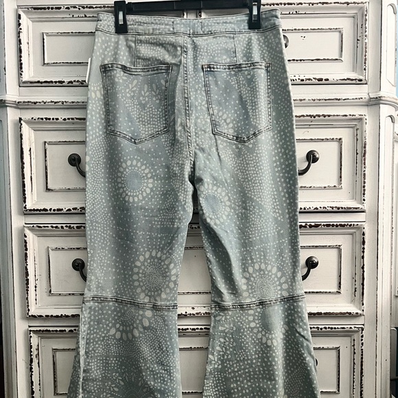 New Free People extra flare jeans size 30” - Picture 12 of 12